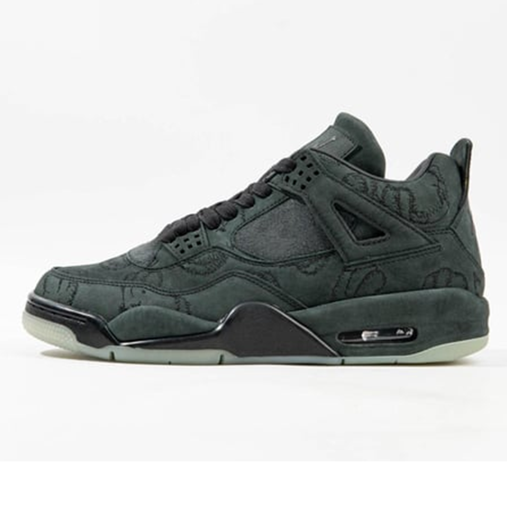 Nike Air Jordan 4 Retro "Kaws Black"